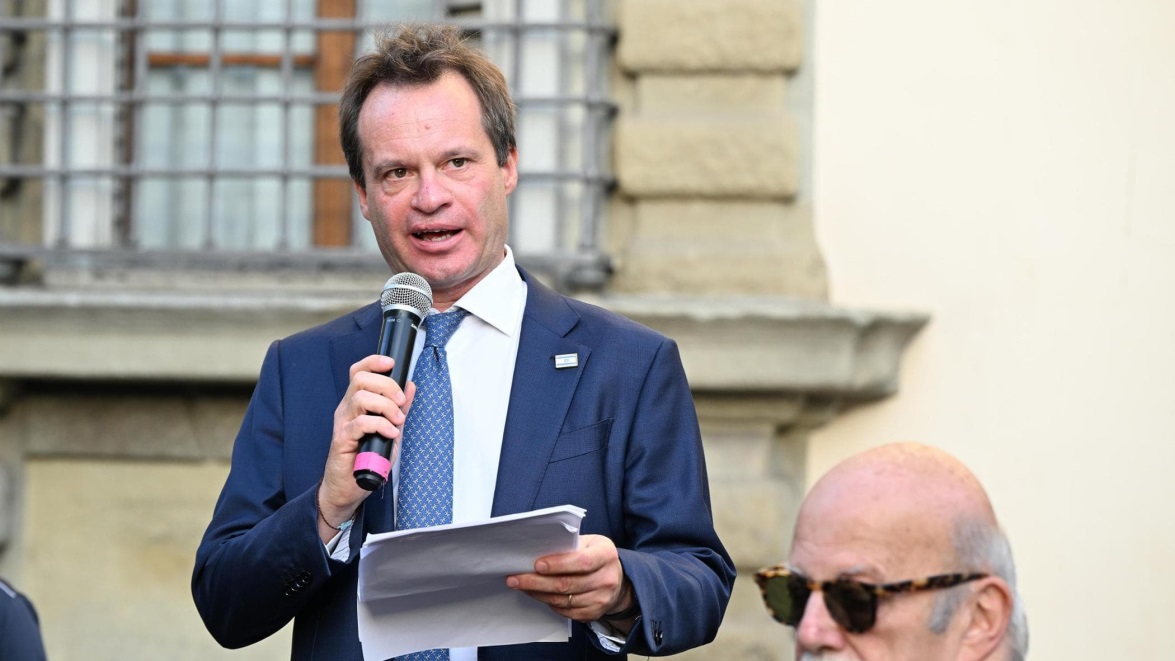Anche in Toscana la resa all'idiozia Anche in Toscana la resa all'idiozia